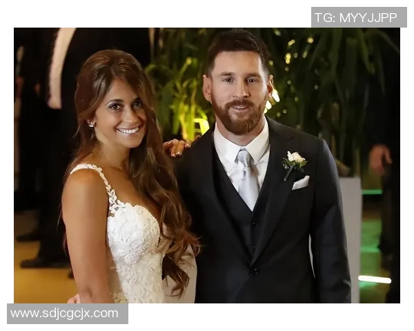 身高不高却技艺超群足球明星们的逆袭故事与成功之路 身高不高却技艺超群足球明星们的逆袭故事与成功之路