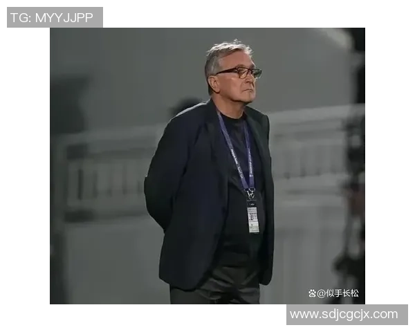 足球明星与俱乐部教练薪资揭秘谁的收入更高影响因素分析 足球明星与俱乐部教练薪资揭秘谁的收入更高影响因素分析