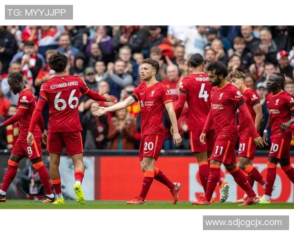 足球明星遭遇恶搞整人视频引发网友热议笑声不断